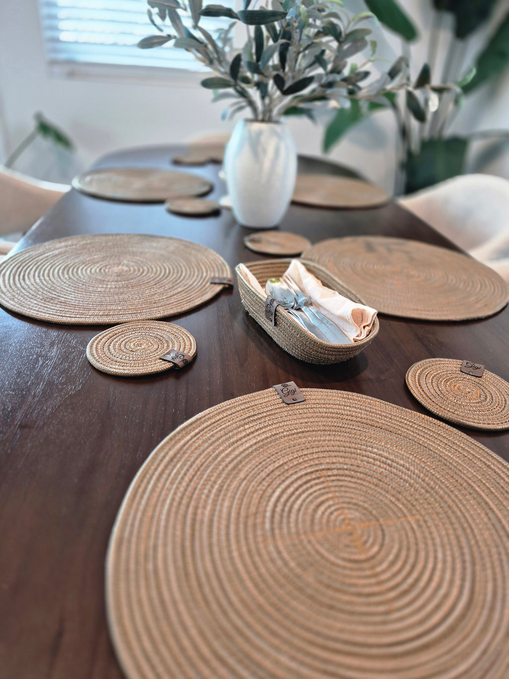 Y. Table Placemats Set