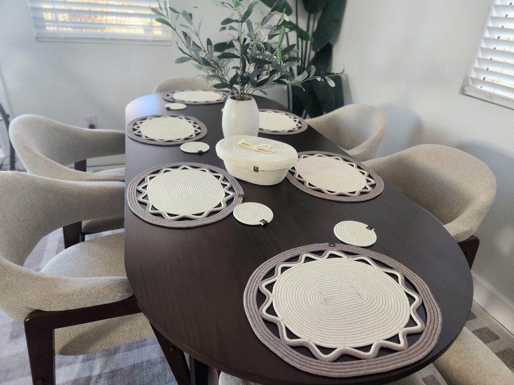 Y. Table Placemats Set