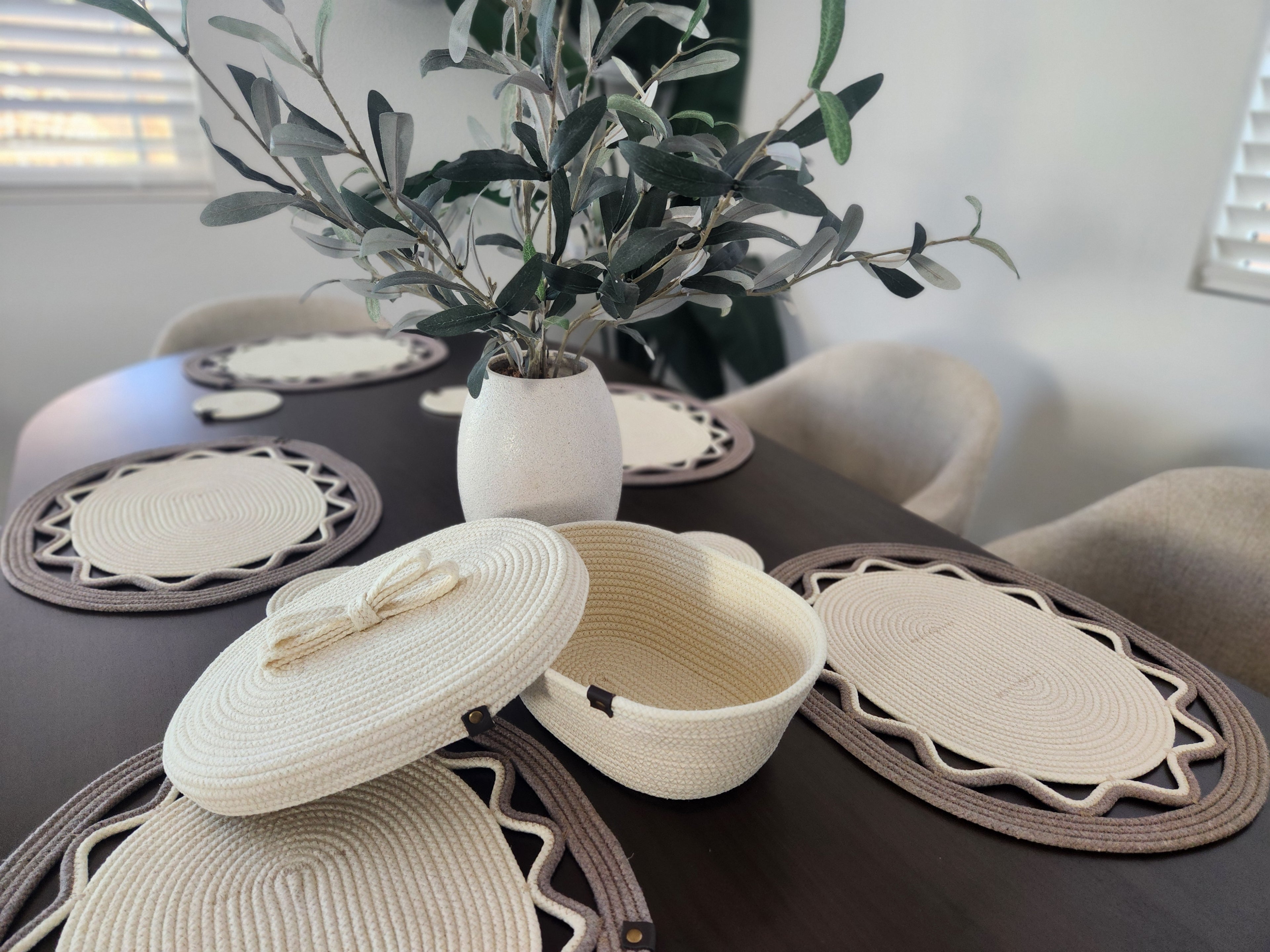 Y. Table Placemats Set